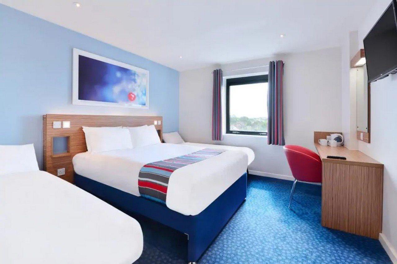 Travelodge London Park Royal Eksteriør billede